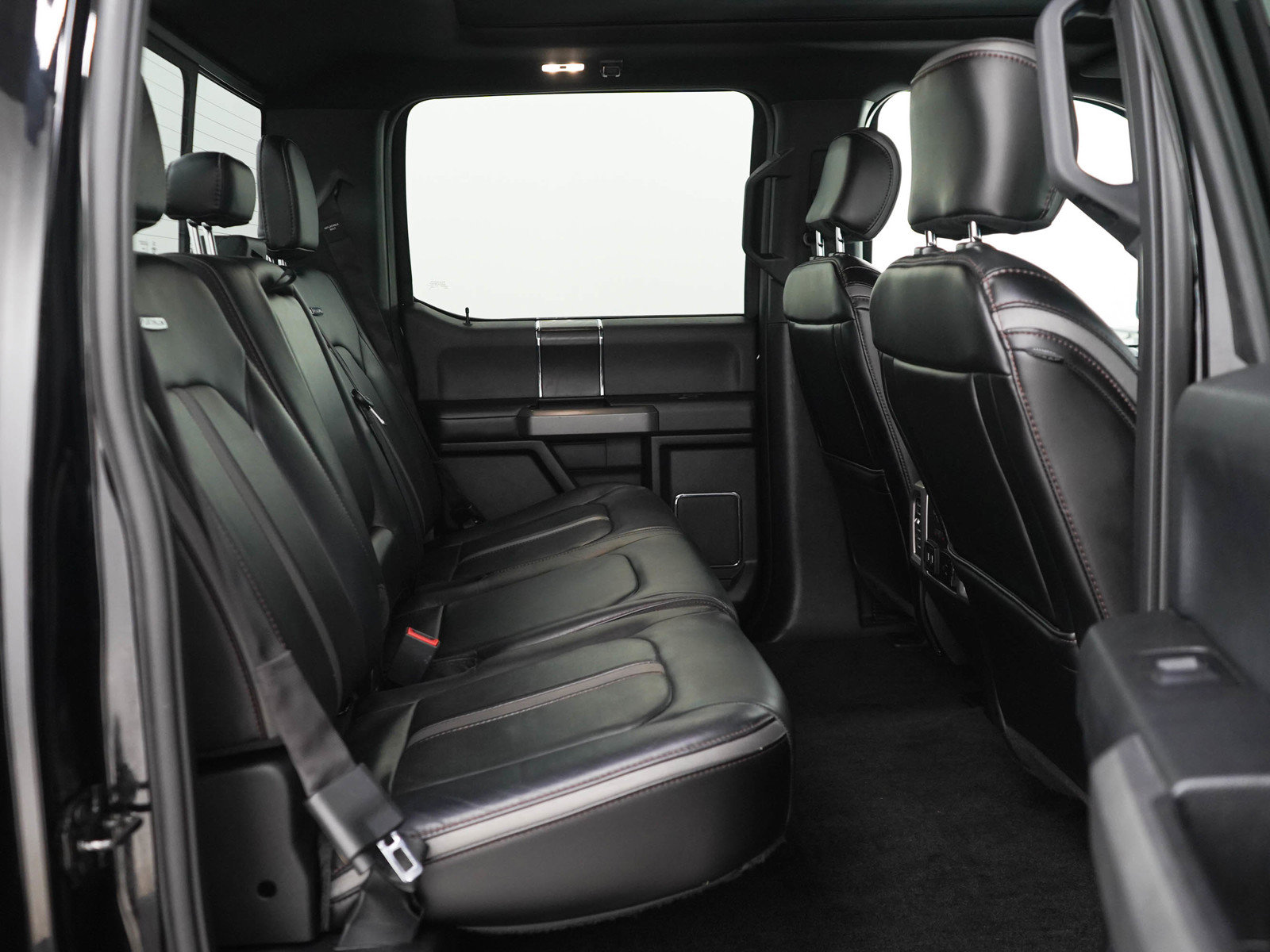 Used 2018 Ford F150 Platinum w/ Equipment Group 701A Luxury AWD/4WD image 12
