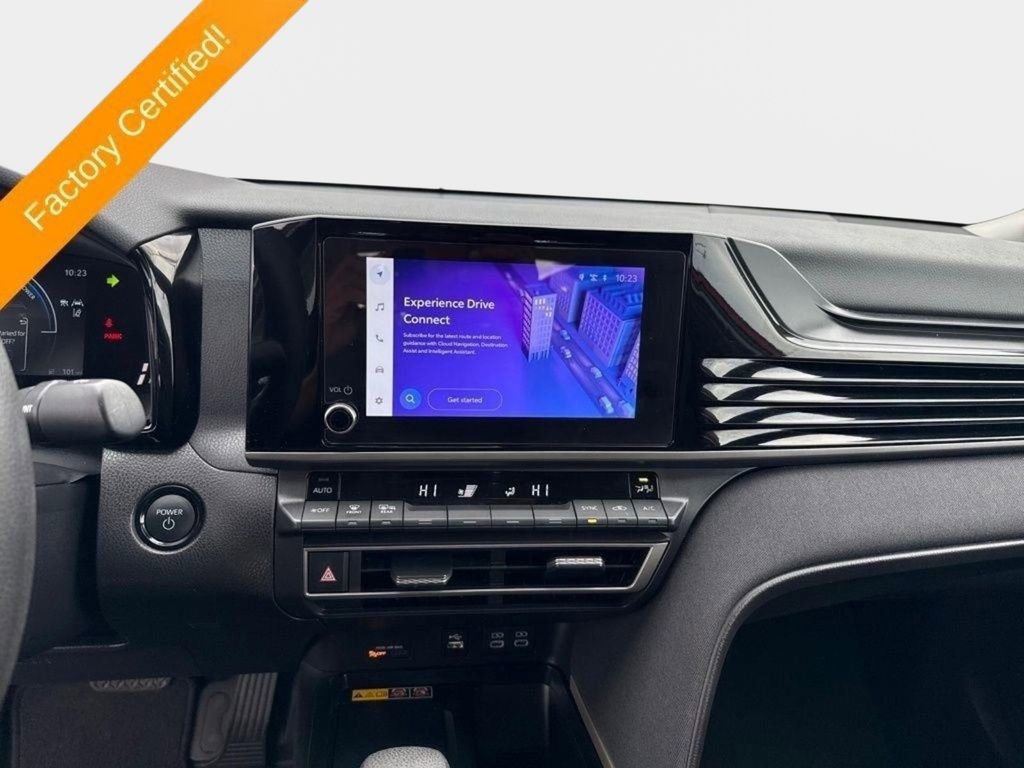 Used 2025 Toyota Camry LE image 11