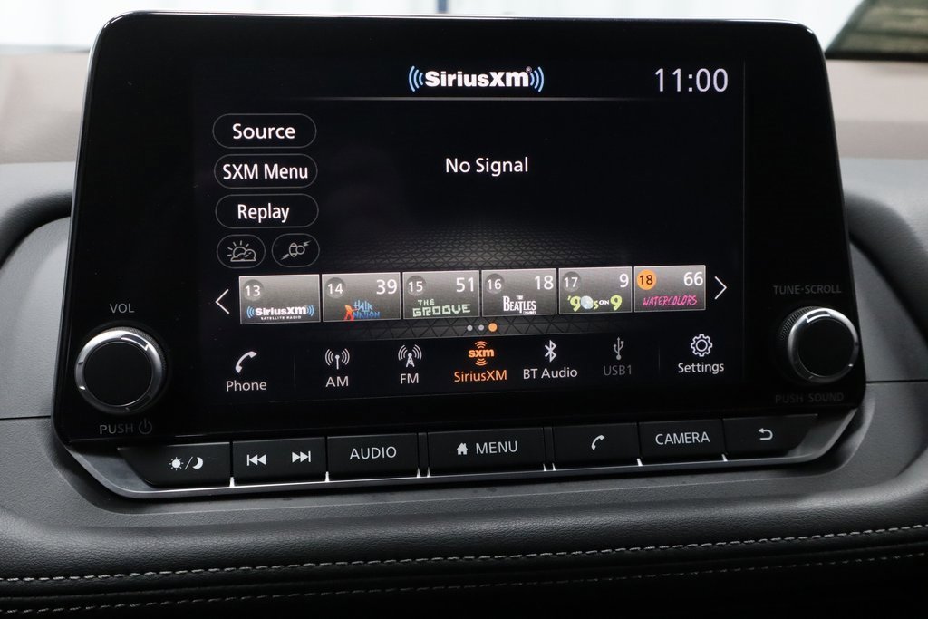 Certified 2023 Nissan Rogue SV image 2