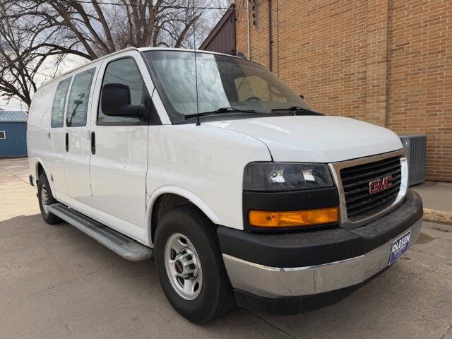 Used 2021 GMC Savana 2500 w/ Driver Convenience Package RWD image 2