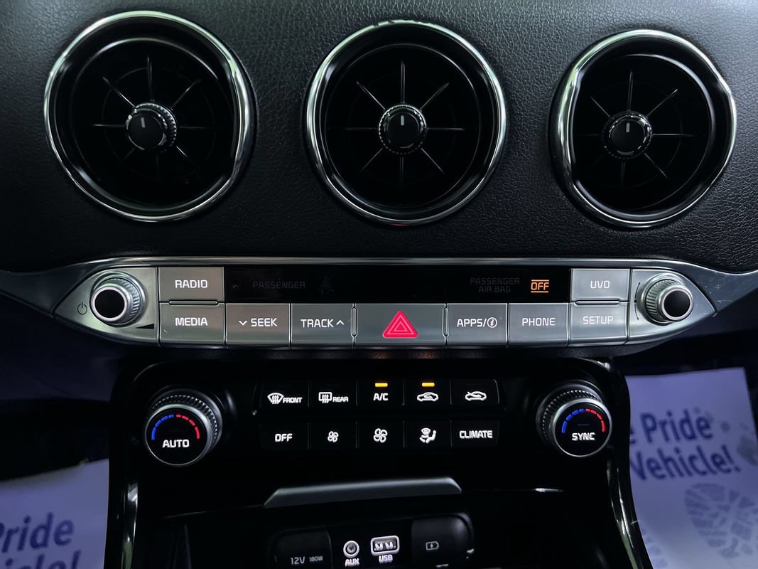 Used 2018 Kia Stinger RWD image 21