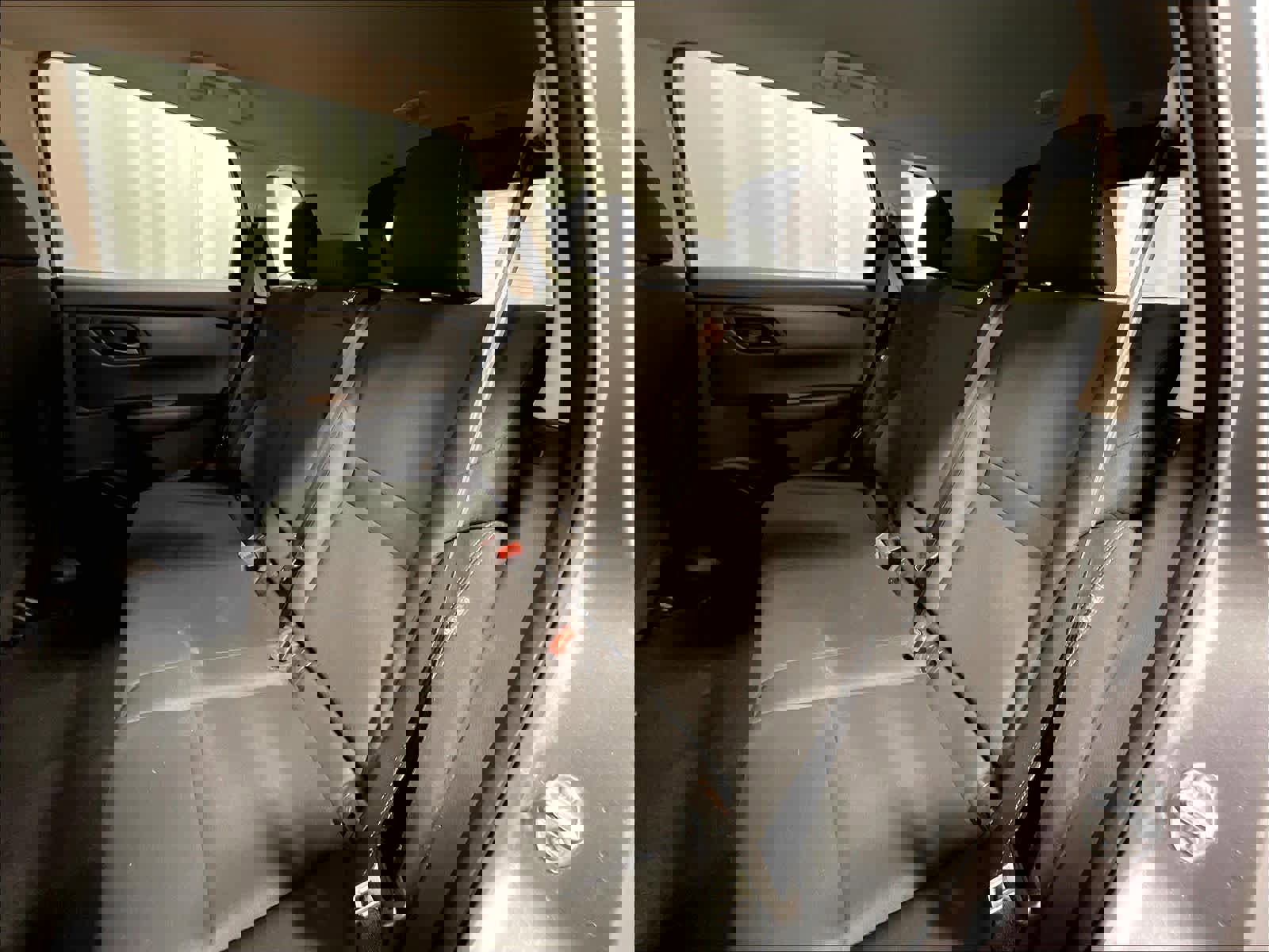 Used 2025 Nissan Rogue S image 15