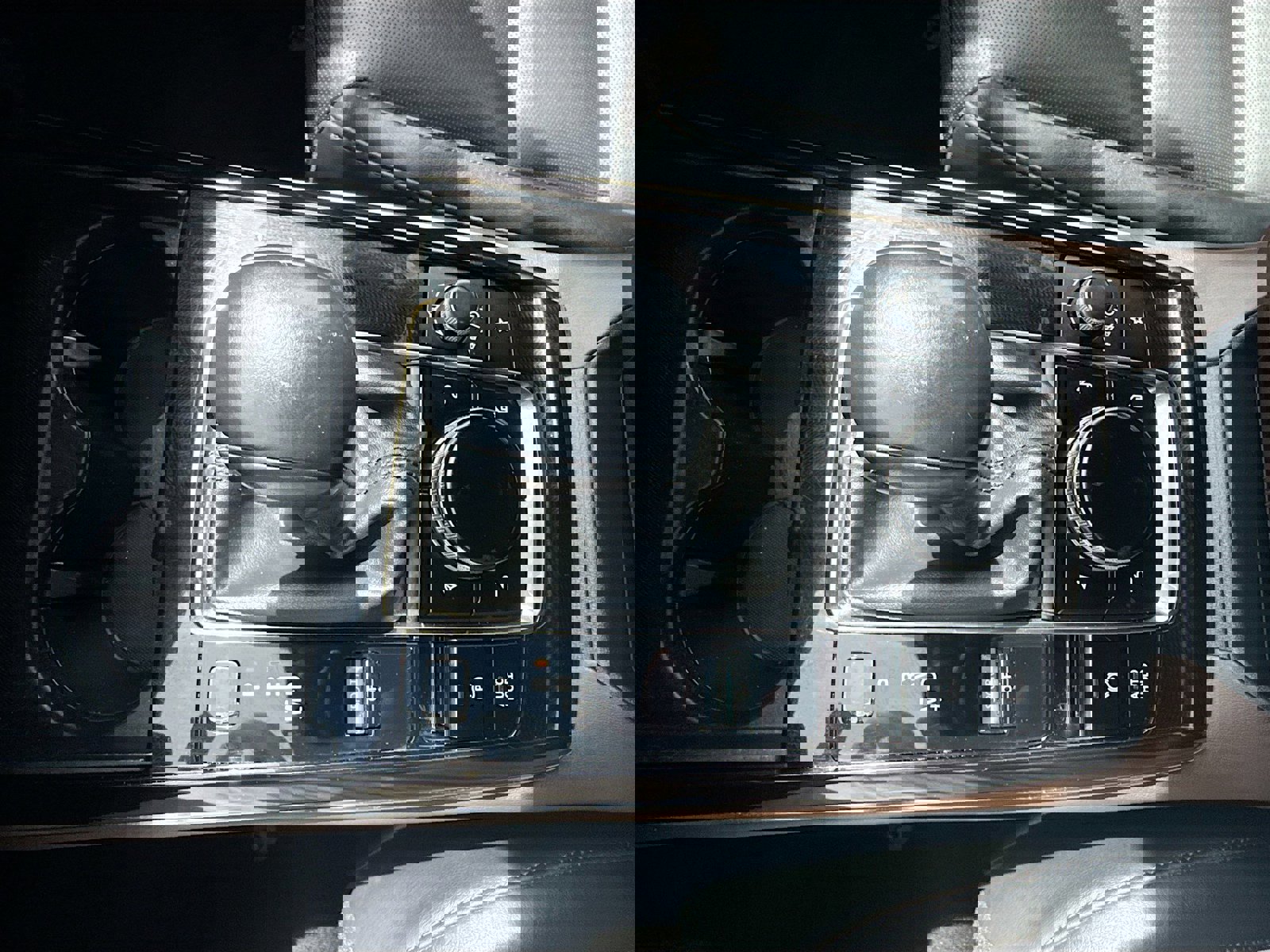 Used 2023 MAZDA CX-30 AWD 2.5 S w/ Premium Package image 23