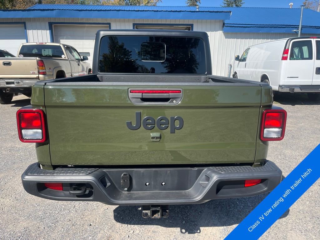 Used 2022 Jeep Gladiator Sport image 7