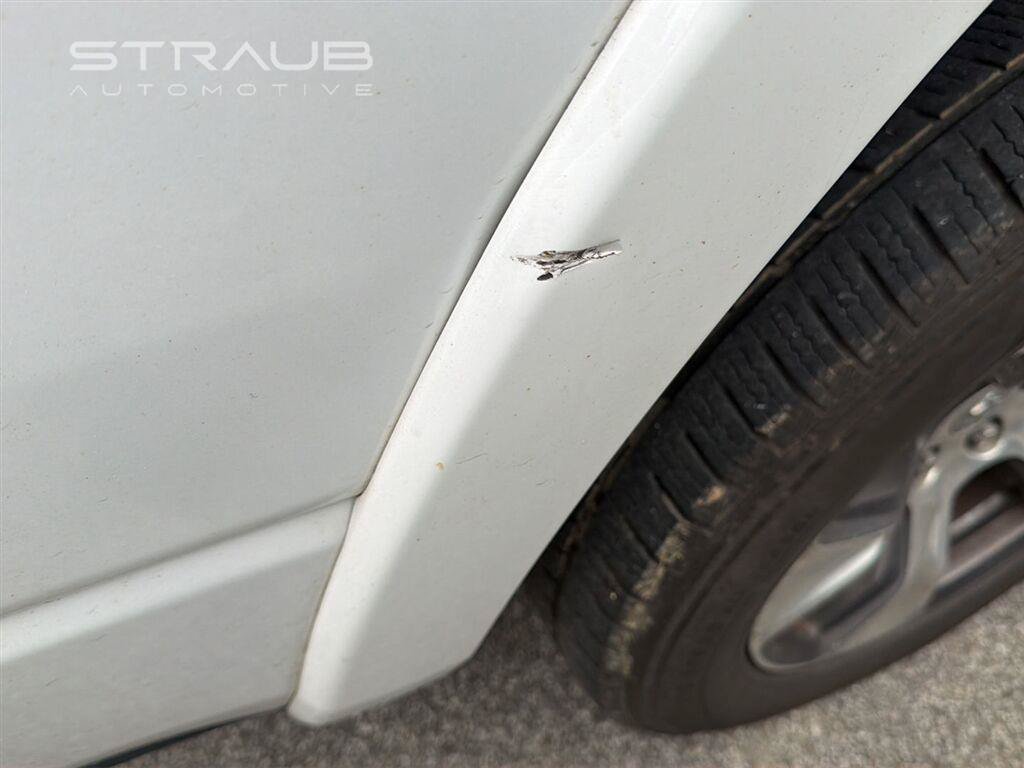Used 2019 RAM 1500 Laramie AWD/4WD image 19