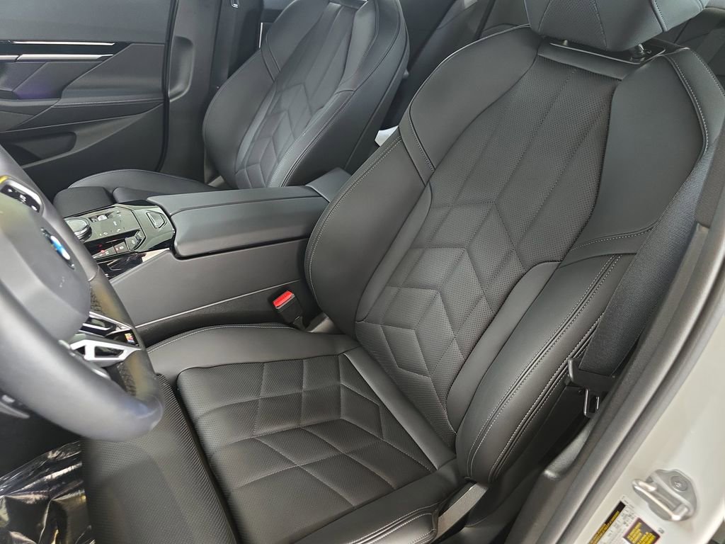 Used 2026 BMW 530i w/ M Sport Package RWD image 17