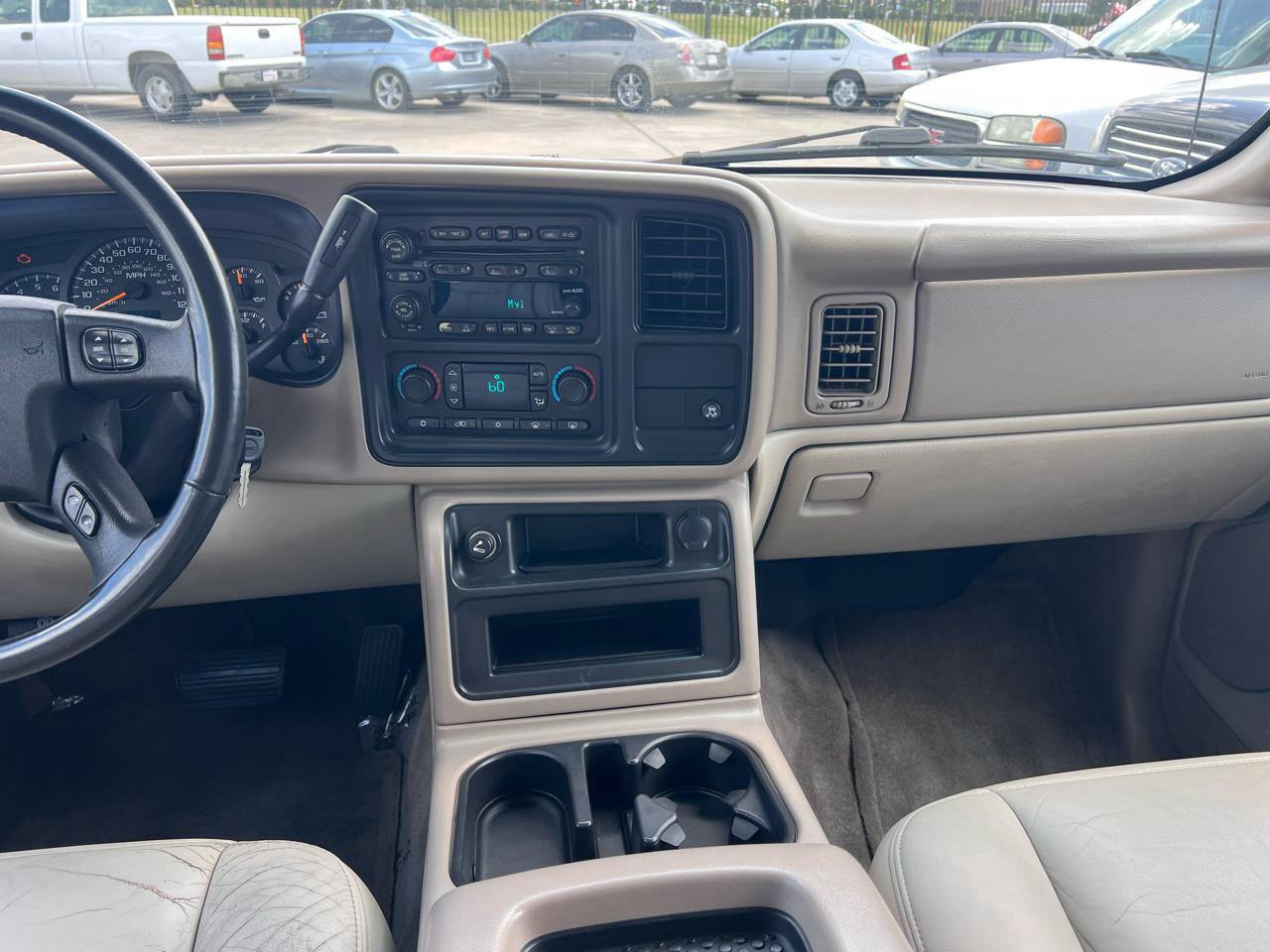 Used 2004 GMC Yukon XL SLT w/ Preferred Equipment Group RWD image 46
