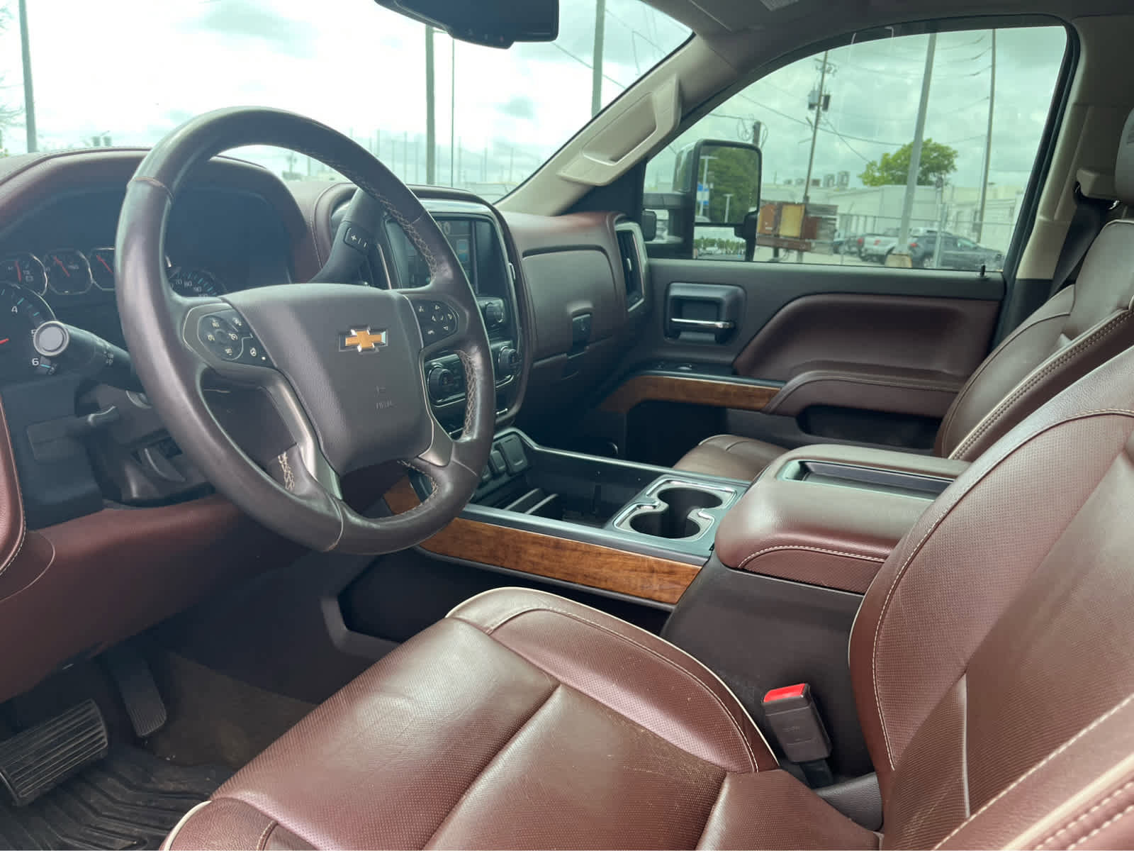 Used 2015 Chevrolet Silverado 2500 High Country w/ High Country Premium Package image 8