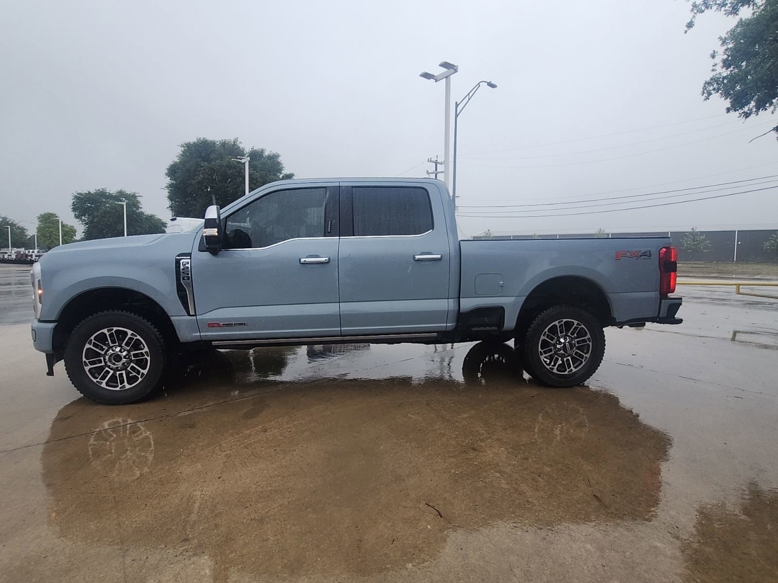 Used 2026 Ford F250 Platinum w/ Platinum Plus Package AWD/4WD image 5