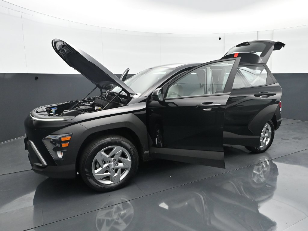 Used 2024 Hyundai Kona SE AWD/4WD image 27