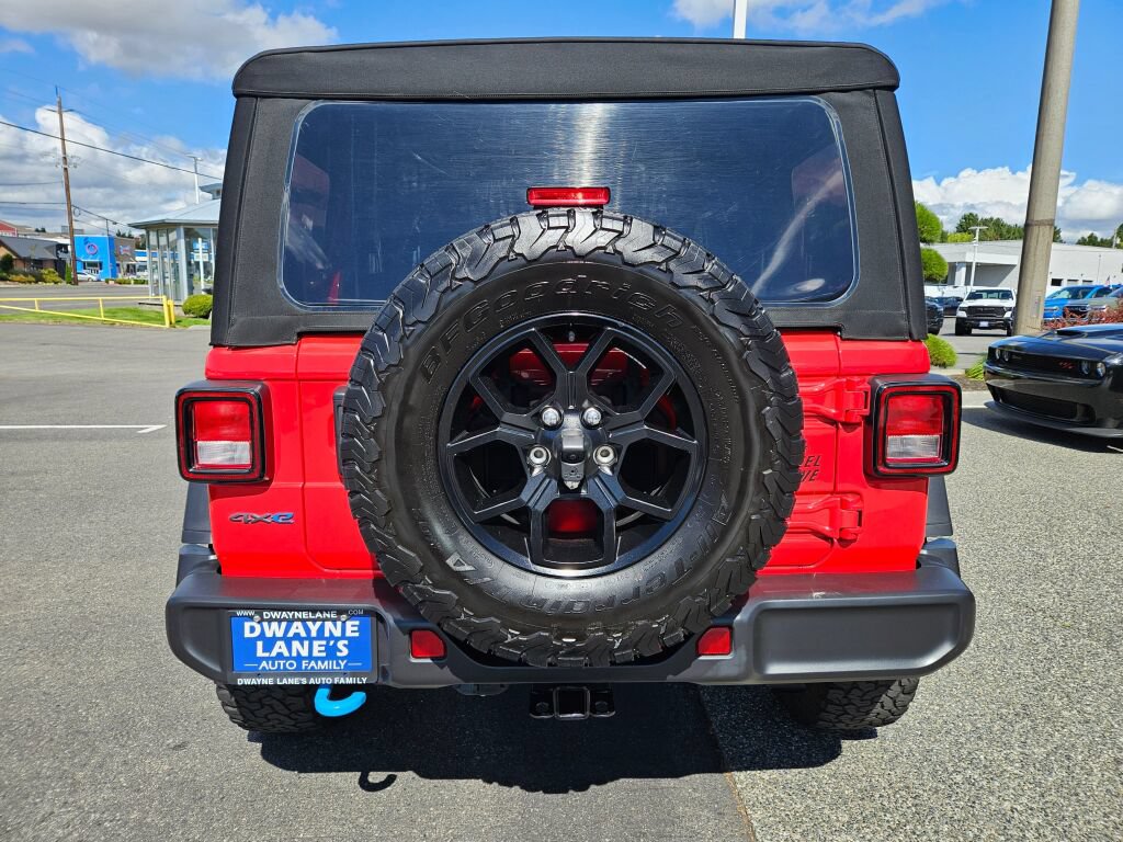 Used 2024 Jeep Wrangler Unlimited AWD/4WD image 4
