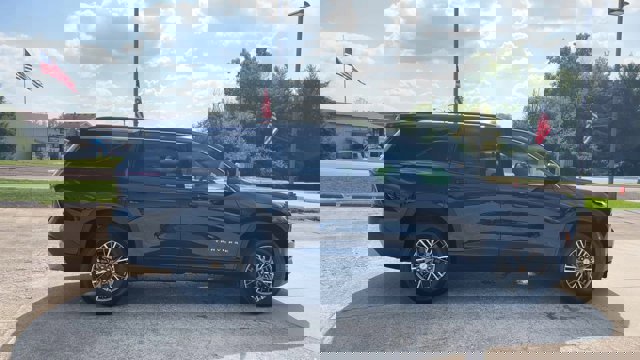 New 2026 Chevrolet Traverse LT w/ LPO, Floor Liner Package image 9