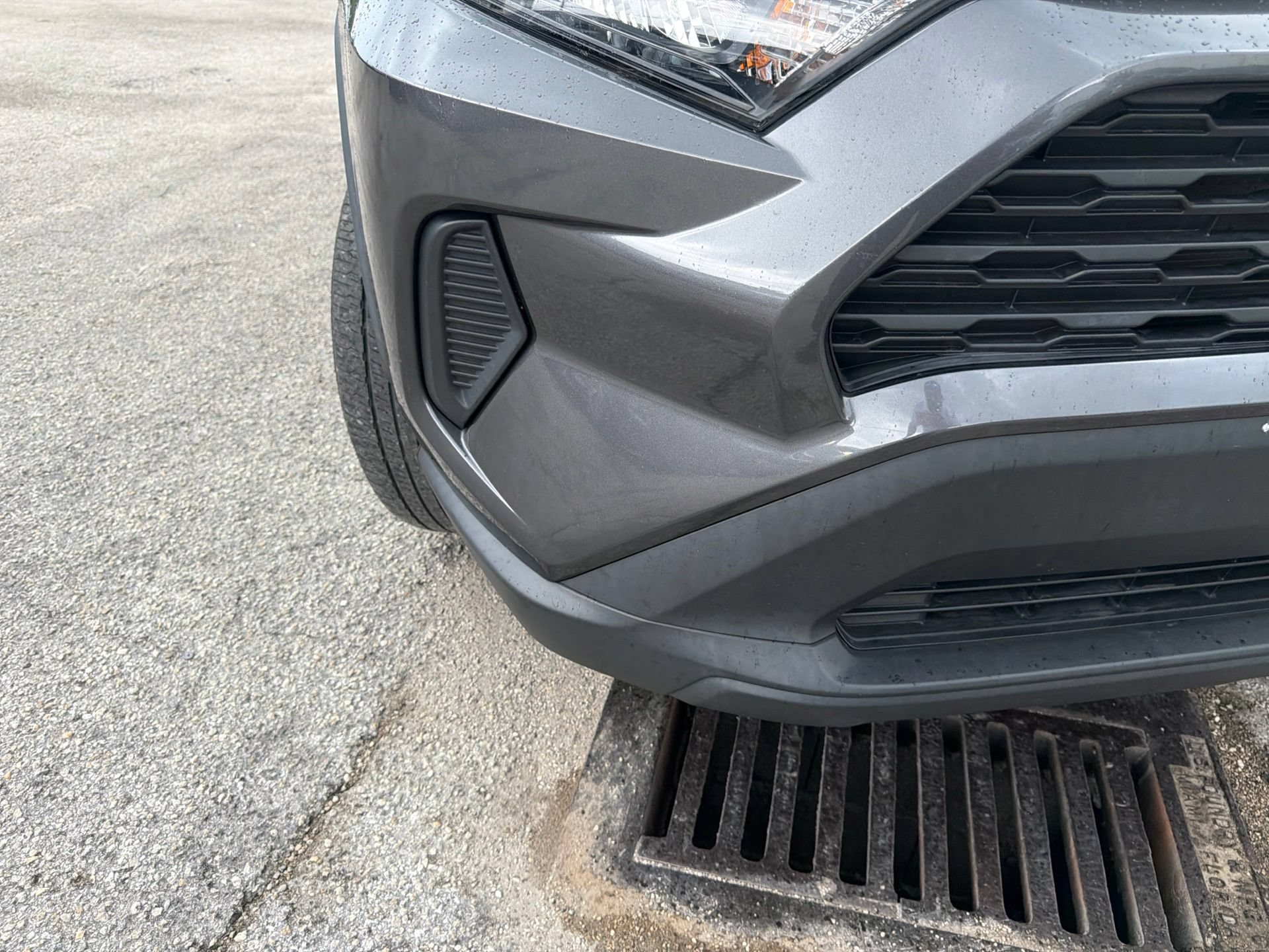 Used 2022 Toyota RAV4 LE FWD image 5