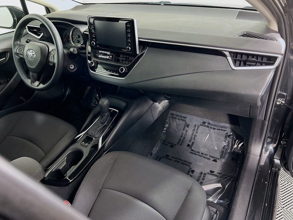 Used 2021 Toyota Corolla LE image 26
