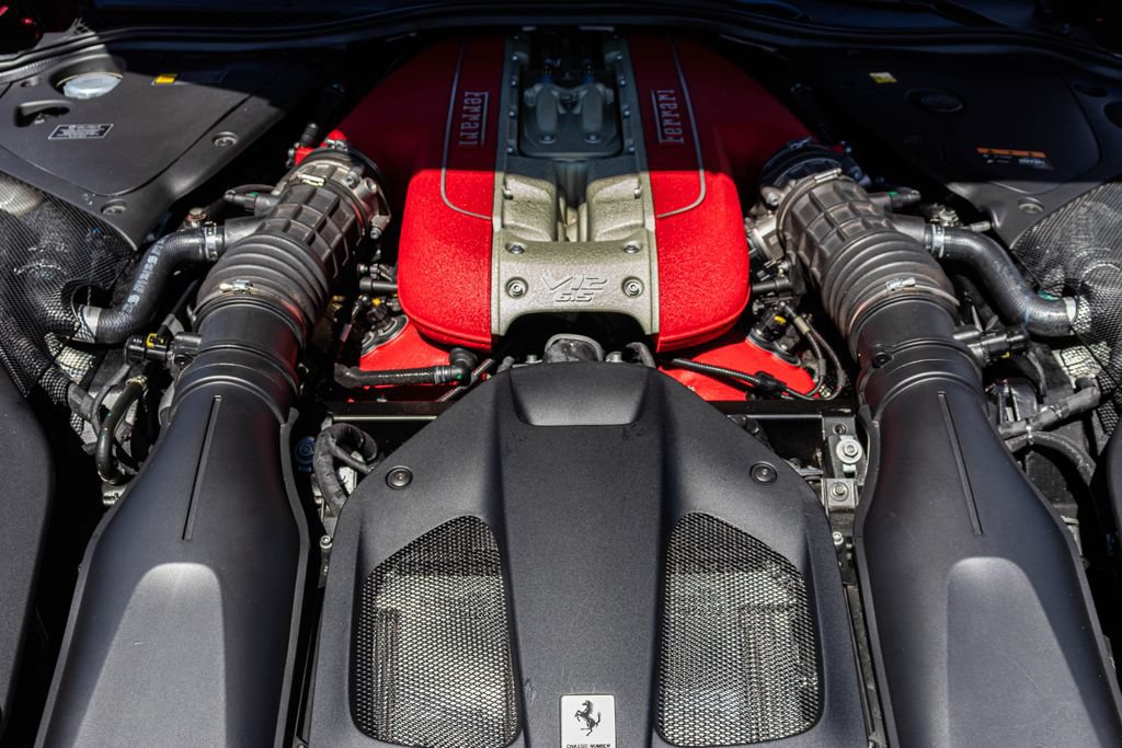 Certified 2022 Ferrari 812 GTS RWD image 57
