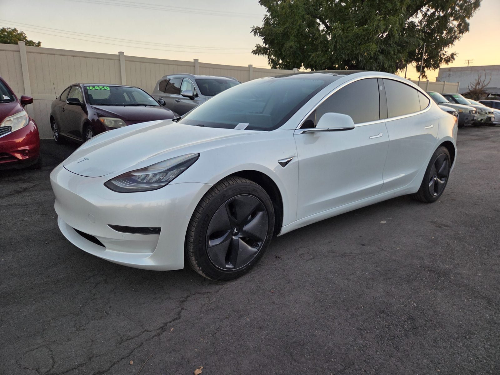 Used 2020 Tesla Model 3 Standard Range Plus RWD image 1