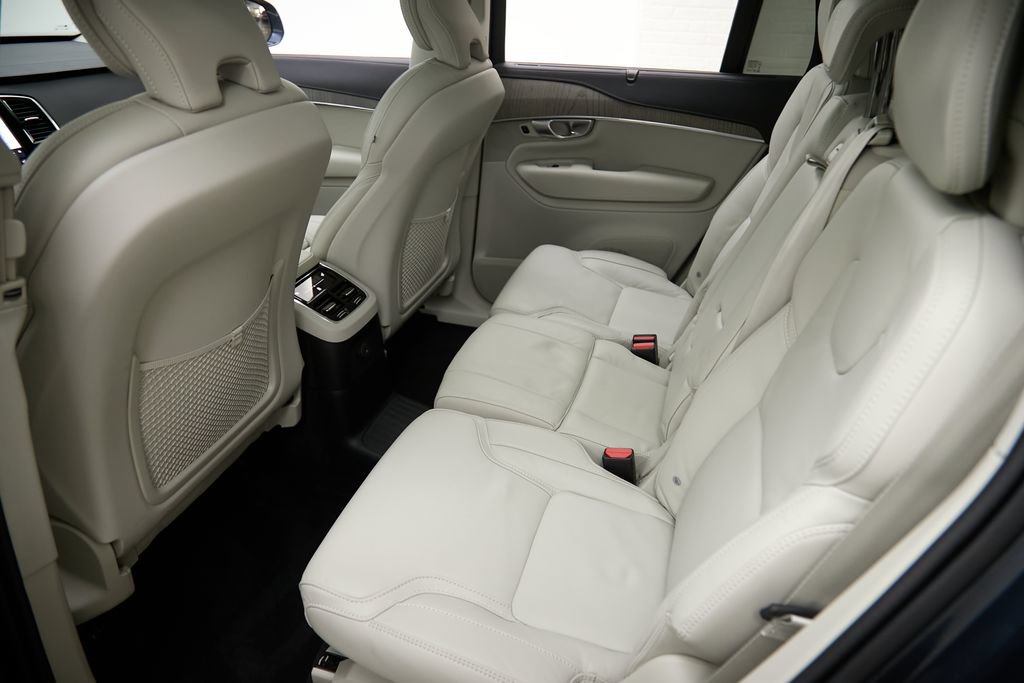 Certified 2024 Volvo XC90 T8 Ultimate w/ Protection Package Premier AWD/4WD image 23