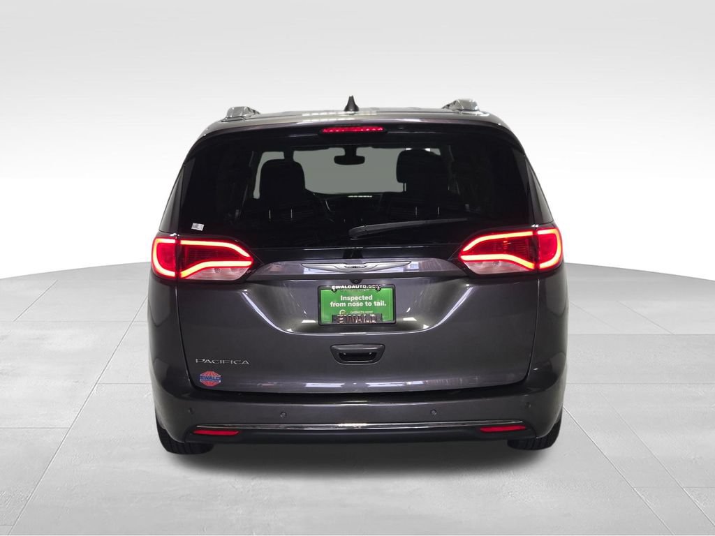 Certified 2018 Chrysler Pacifica Touring-L Plus FWD image 28