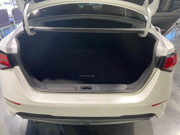 Used 2021 Nissan Sentra SR image 17