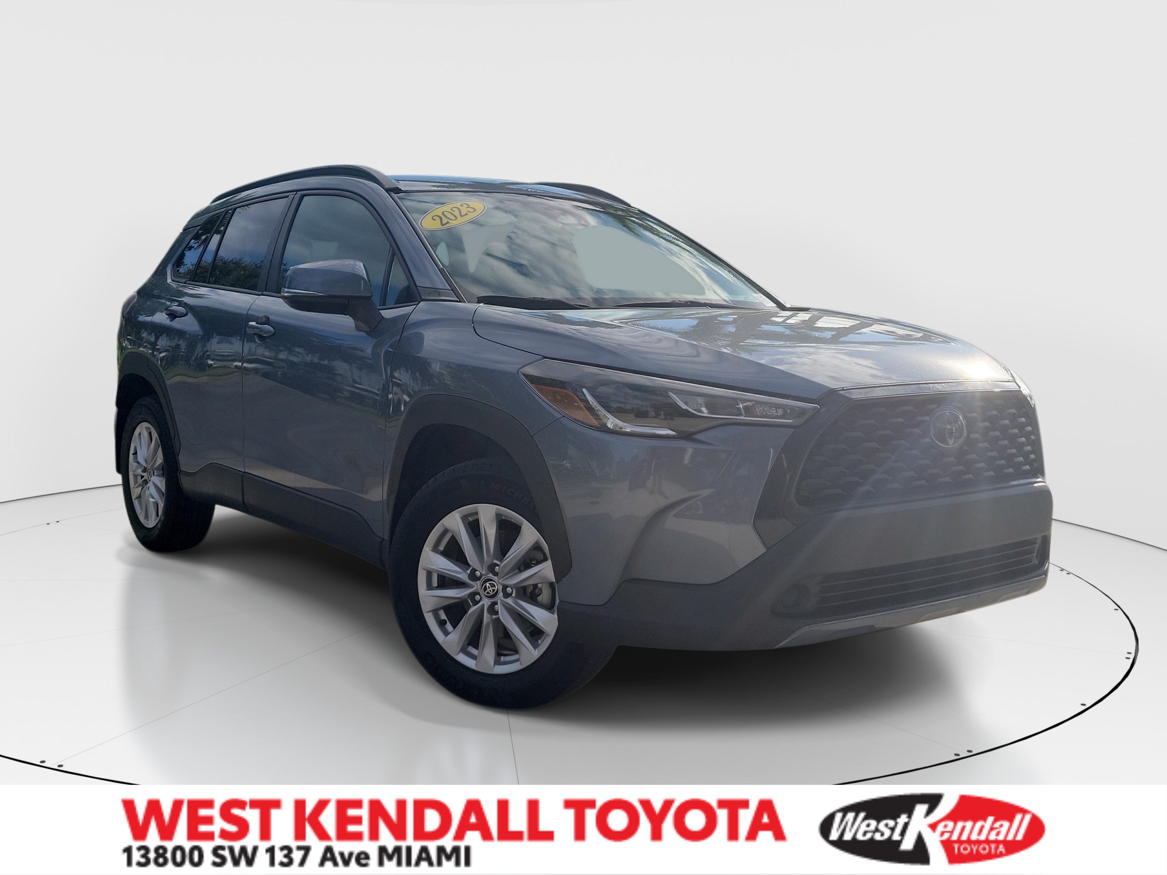 Used 2023 Toyota Corolla Cross LE FWD image 1