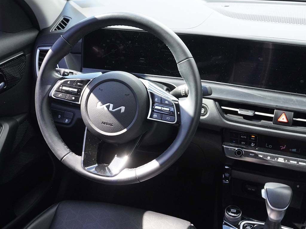 Used 2024 Kia Seltos EX AWD/4WD image 28