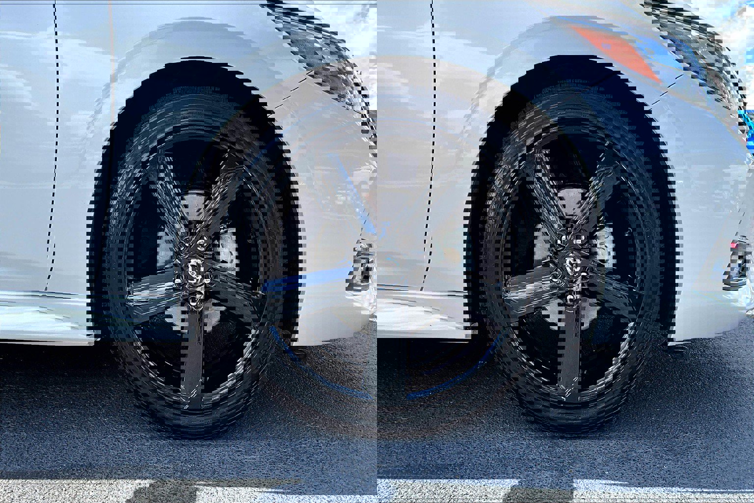 Used 2023 Nissan Sentra SR w/ Midnight Edition Package image 7