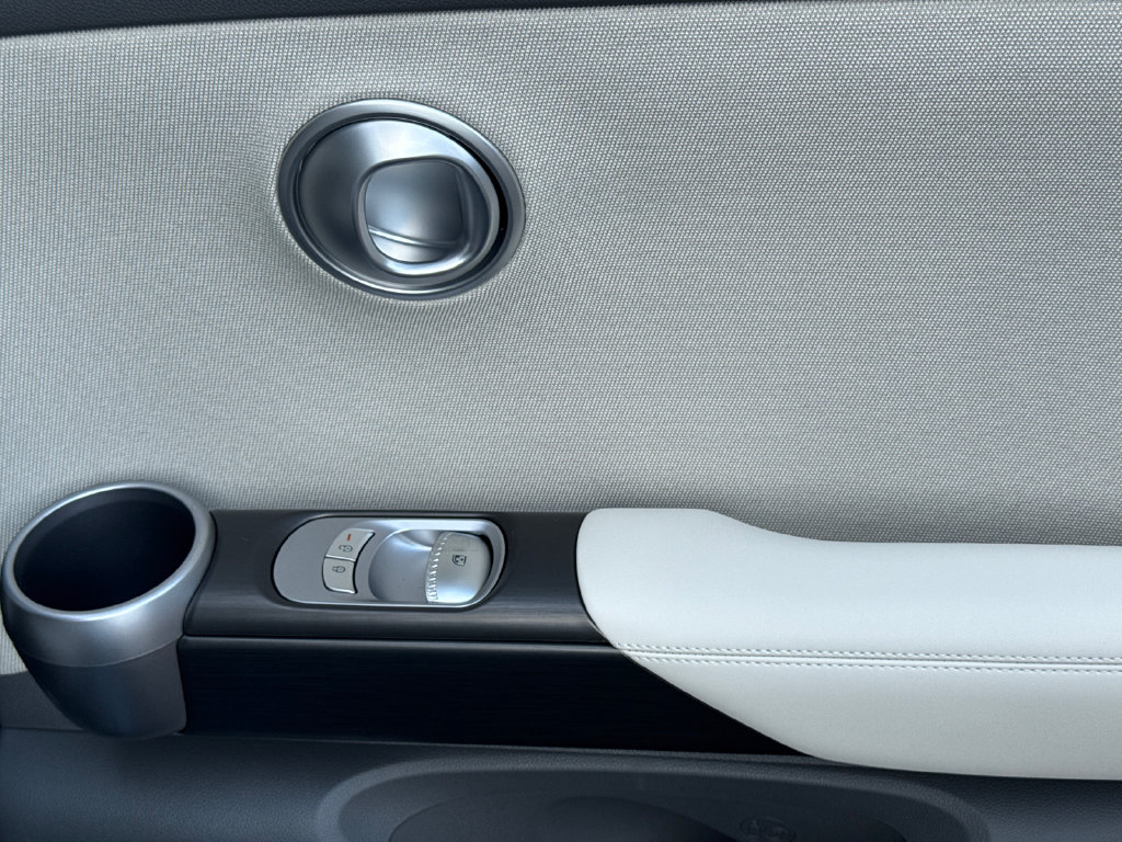 New 2027 Genesis GV60 RWD image 16