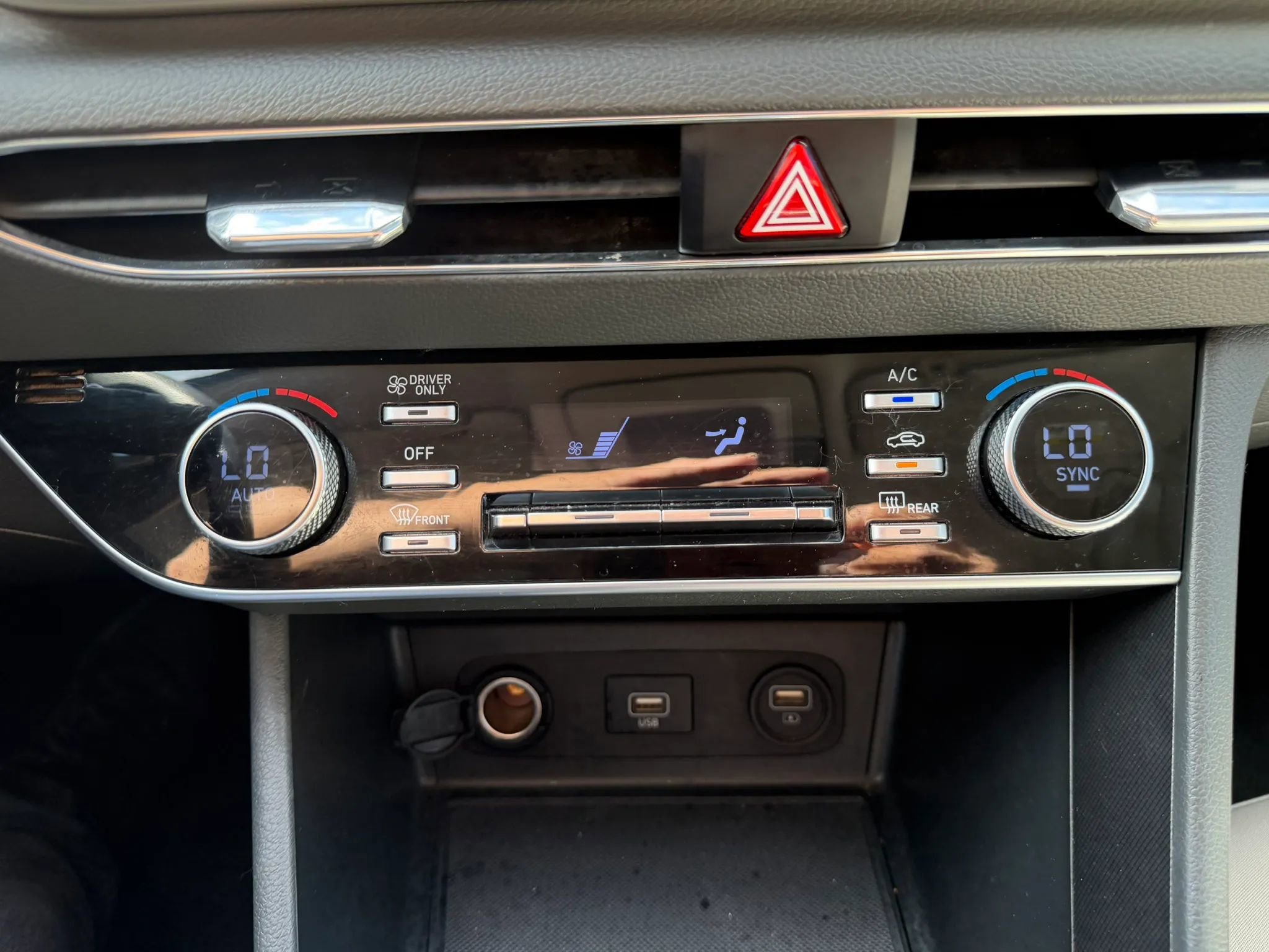 Used 2021 Hyundai Sonata Blue FWD image 25