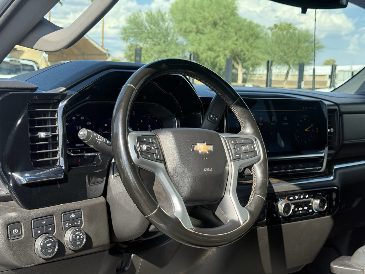 Used 2024 Chevrolet Silverado 2500 LT image 21