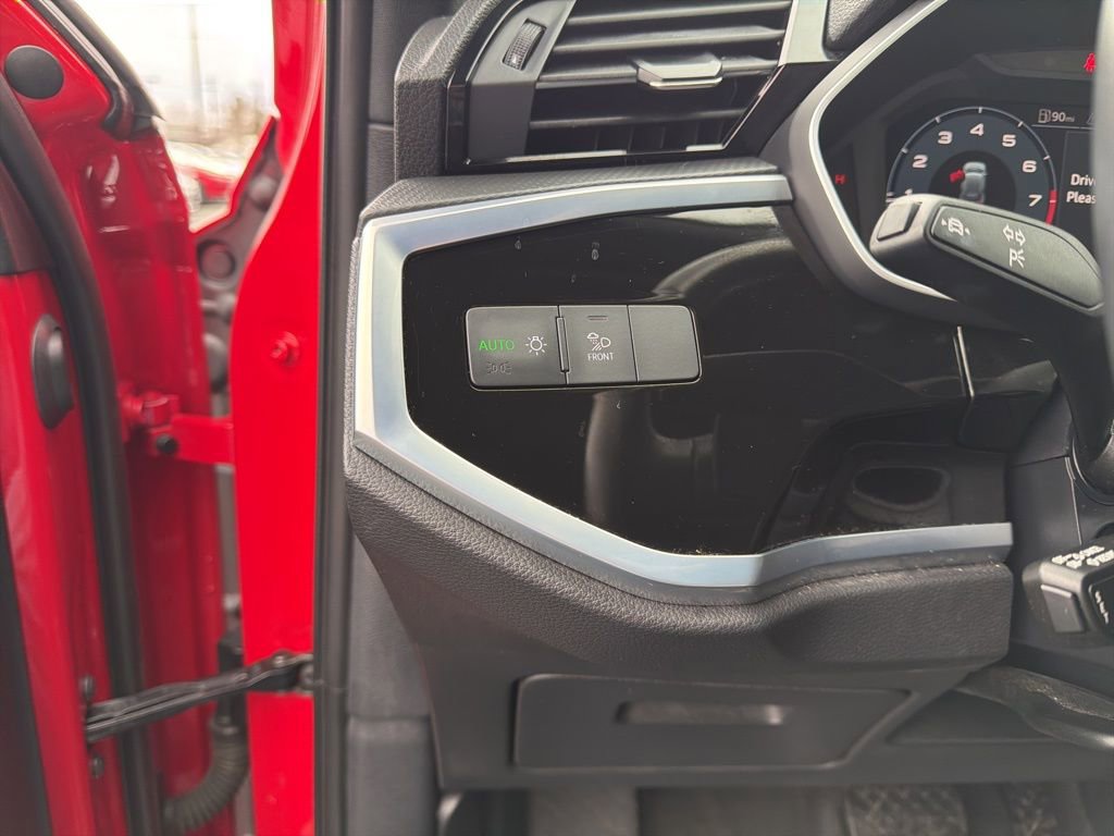 Used 2022 Audi Q3 2.0T Premium Plus image 28