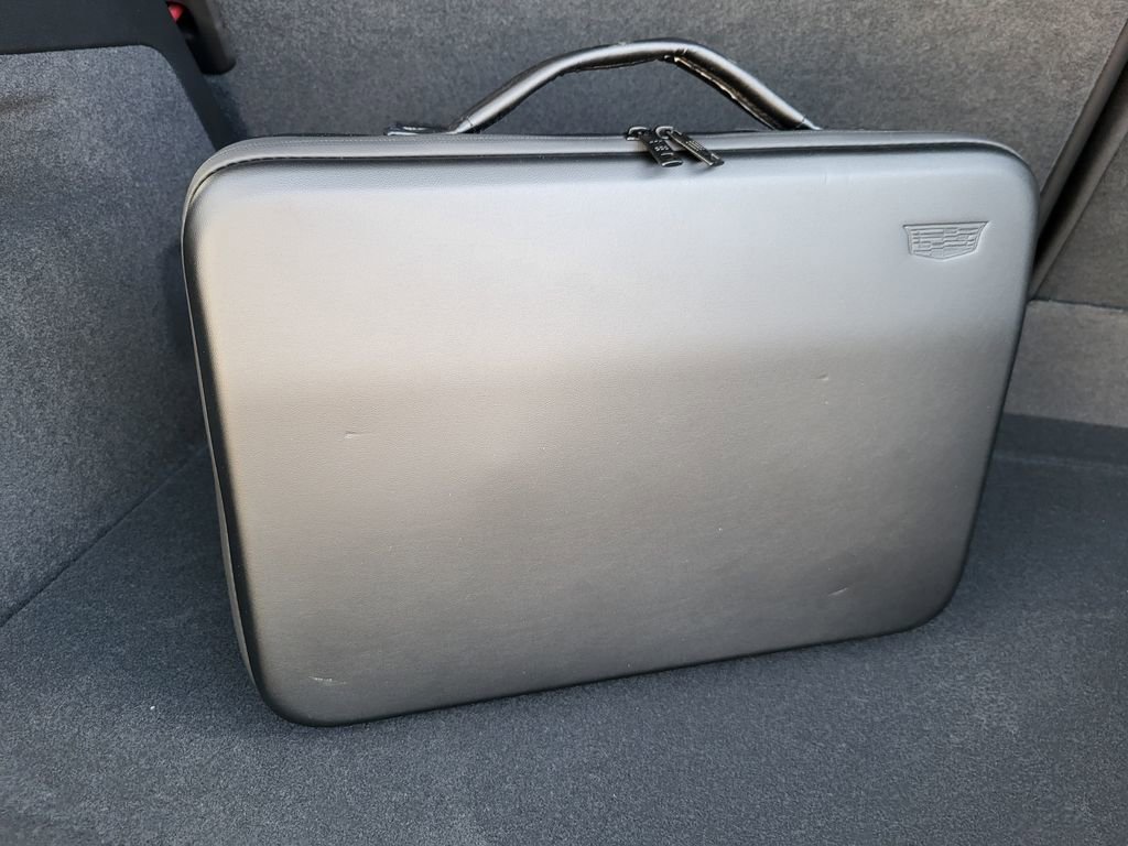 New 2025 Cadillac Lyriq Sport image 36