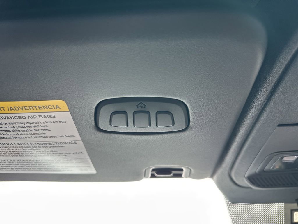 Used 2022 Ford Bronco Wildtrak image 11