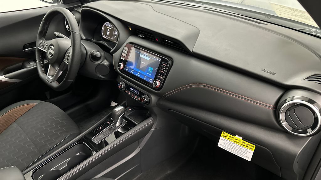 Certified 2024 Nissan Kicks SR FWD image 19