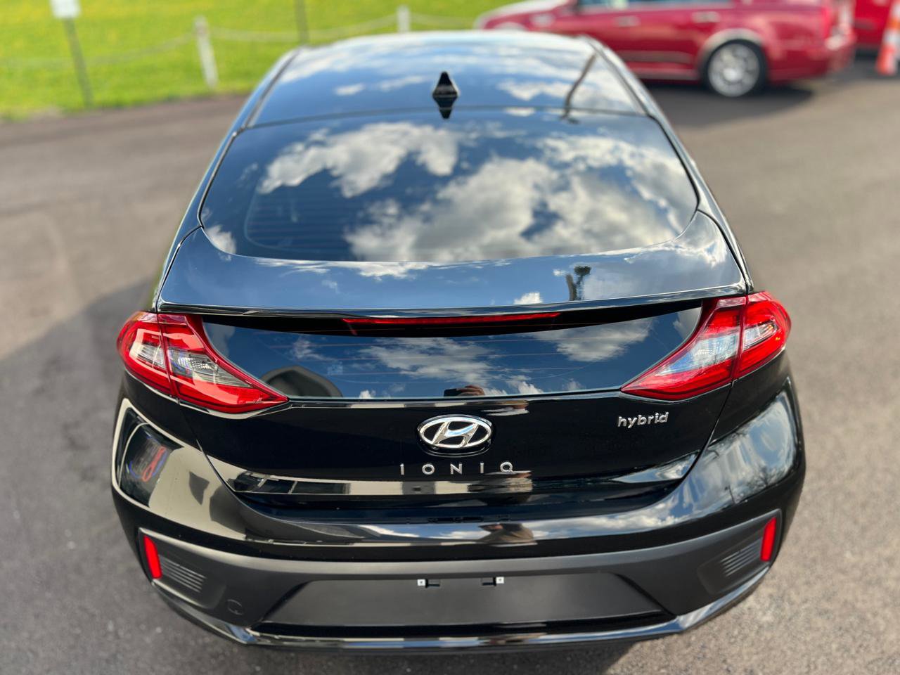Used 2018 Hyundai Ioniq SEL FWD image 11