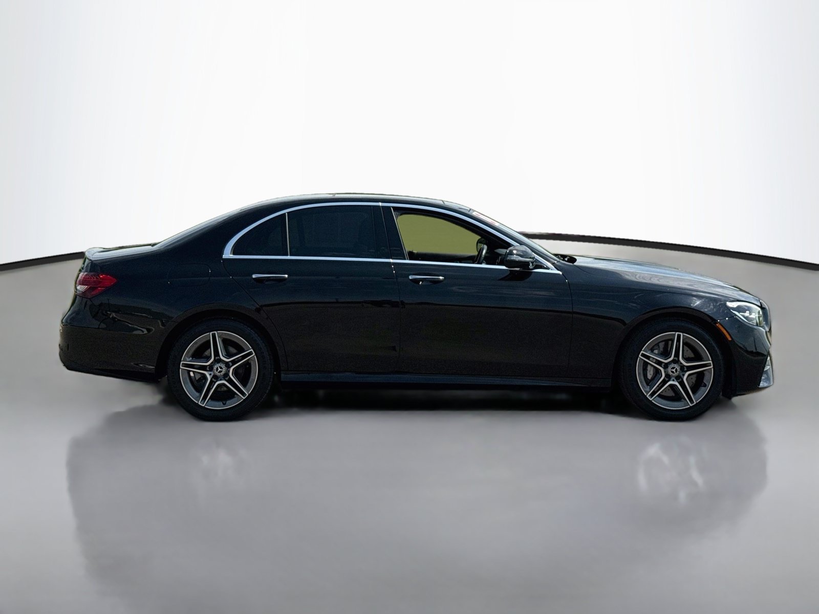 Used 2021 Mercedes-Benz E 350 4MATIC Sedan image 8
