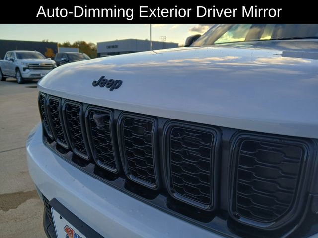New 2025 Jeep Grand Cherokee Limited image 33