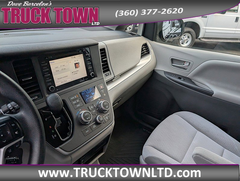 Used 2020 Toyota Sienna LE image 14