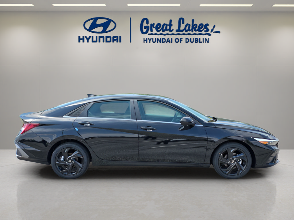 New 2026 Hyundai Elantra SEL Sport Premium FWD image 6