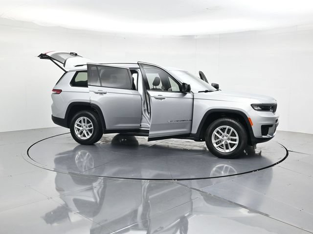Used 2023 Jeep Grand Cherokee L Laredo w/ Luxury Tech Group I AWD/4WD image 53