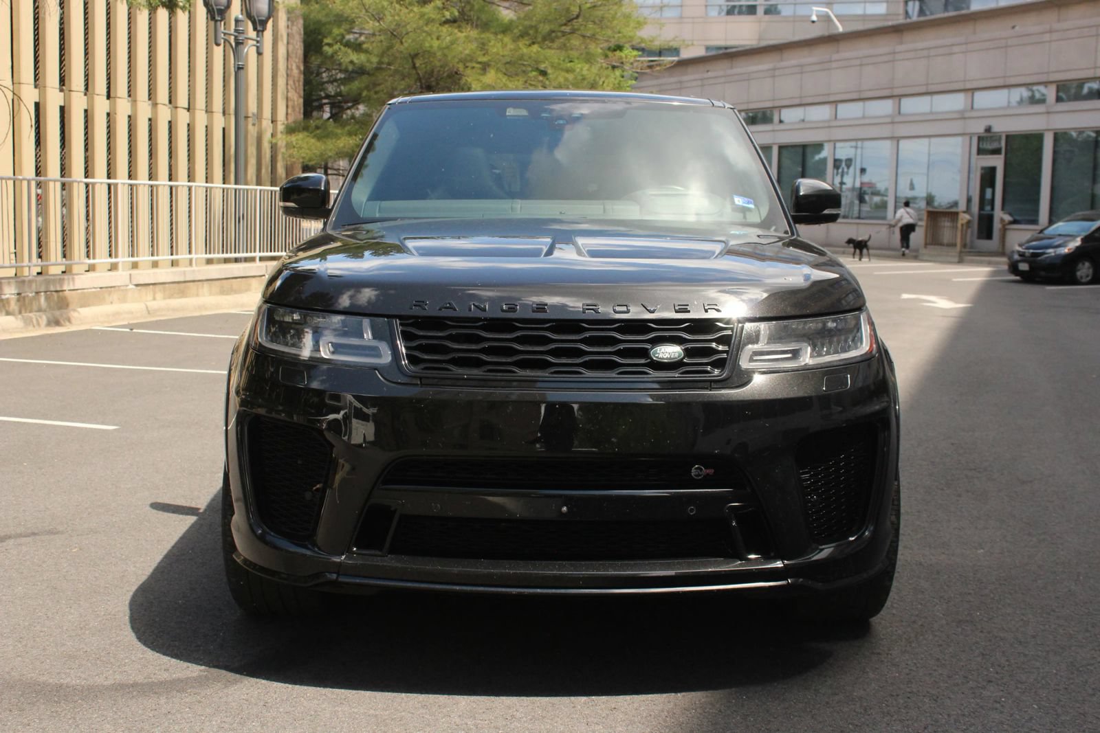 Used 2019 Land Rover Range Rover Sport SVR AWD/4WD image 3
