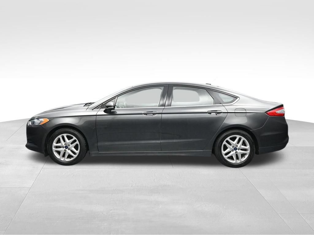 Used 2016 Ford Fusion SE FWD video 2