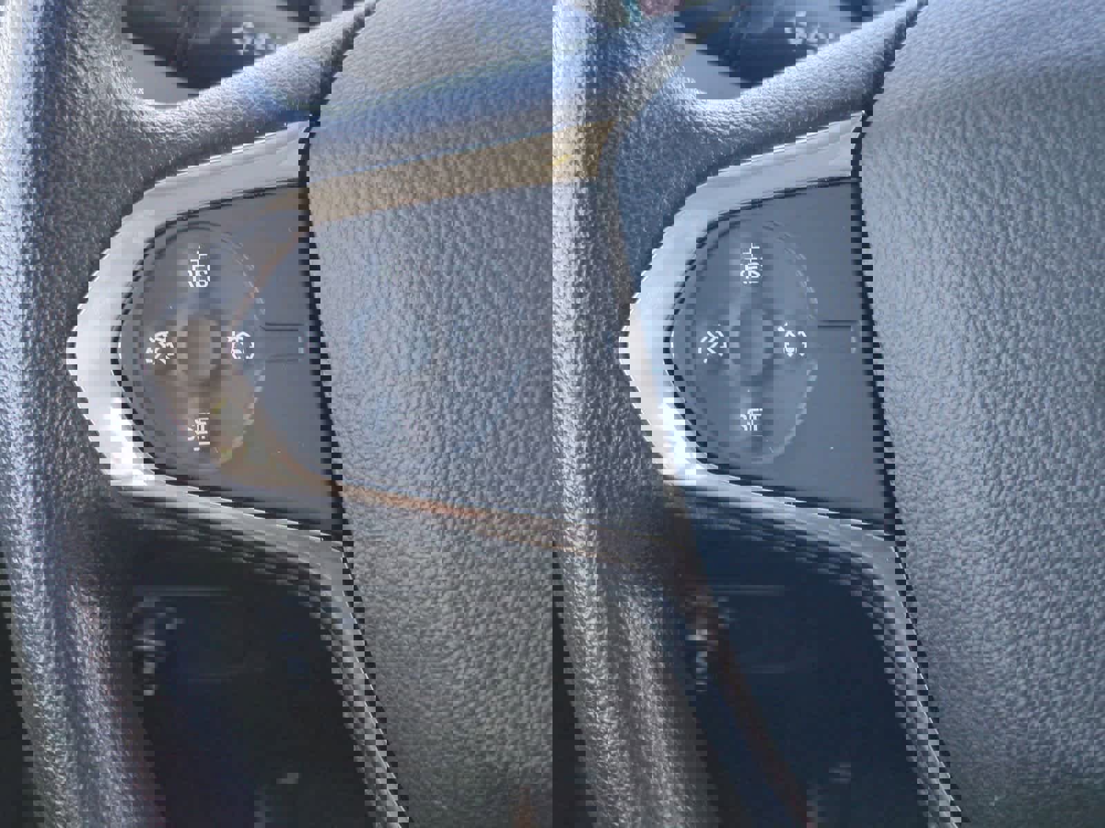 Used 2018 Chevrolet Traverse LS image 25