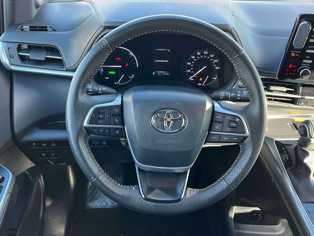 Certified 2024 Toyota Sienna XLE Woodland Edition image 19