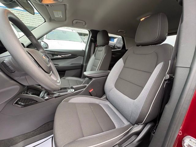 Used 2025 Chevrolet TrailBlazer LS w/ LS Convenience Package image 31