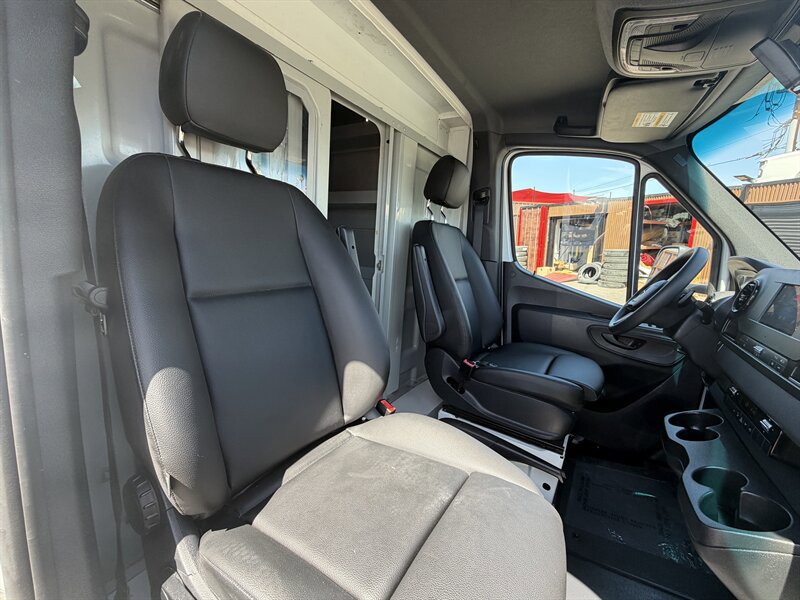 Used 2023 Mercedes-Benz Sprinter 3500 image 14