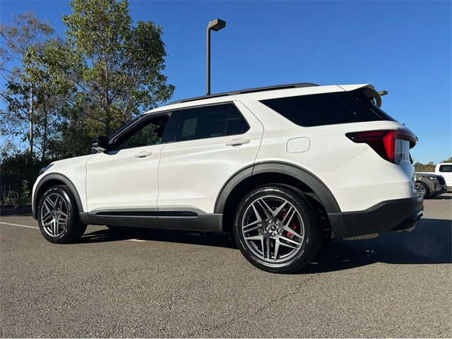 New 2026 Ford Explorer ST image 4