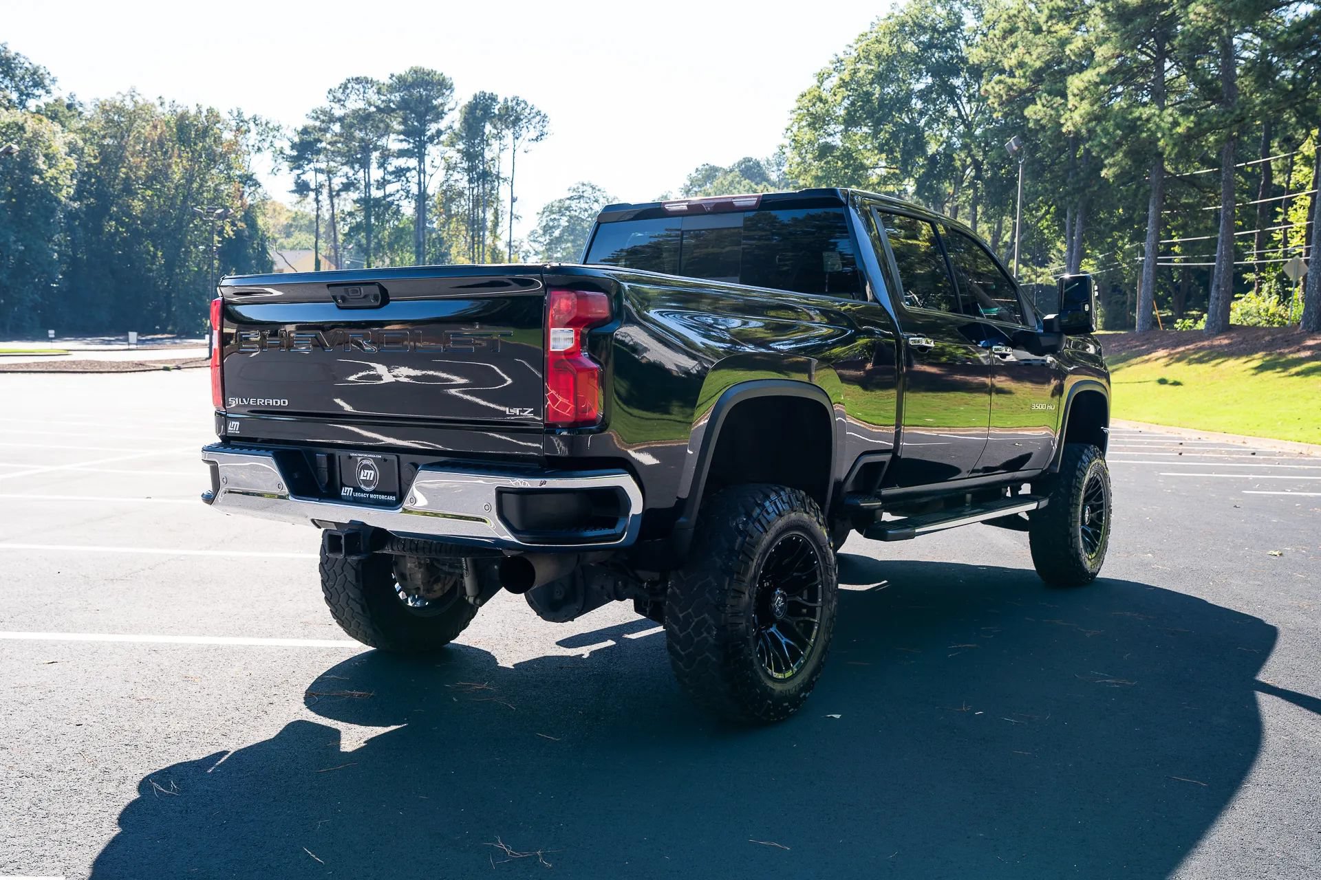 Used 2020 Chevrolet Silverado 3500 LTZ w/ LTZ Plus Package AWD/4WD image 8