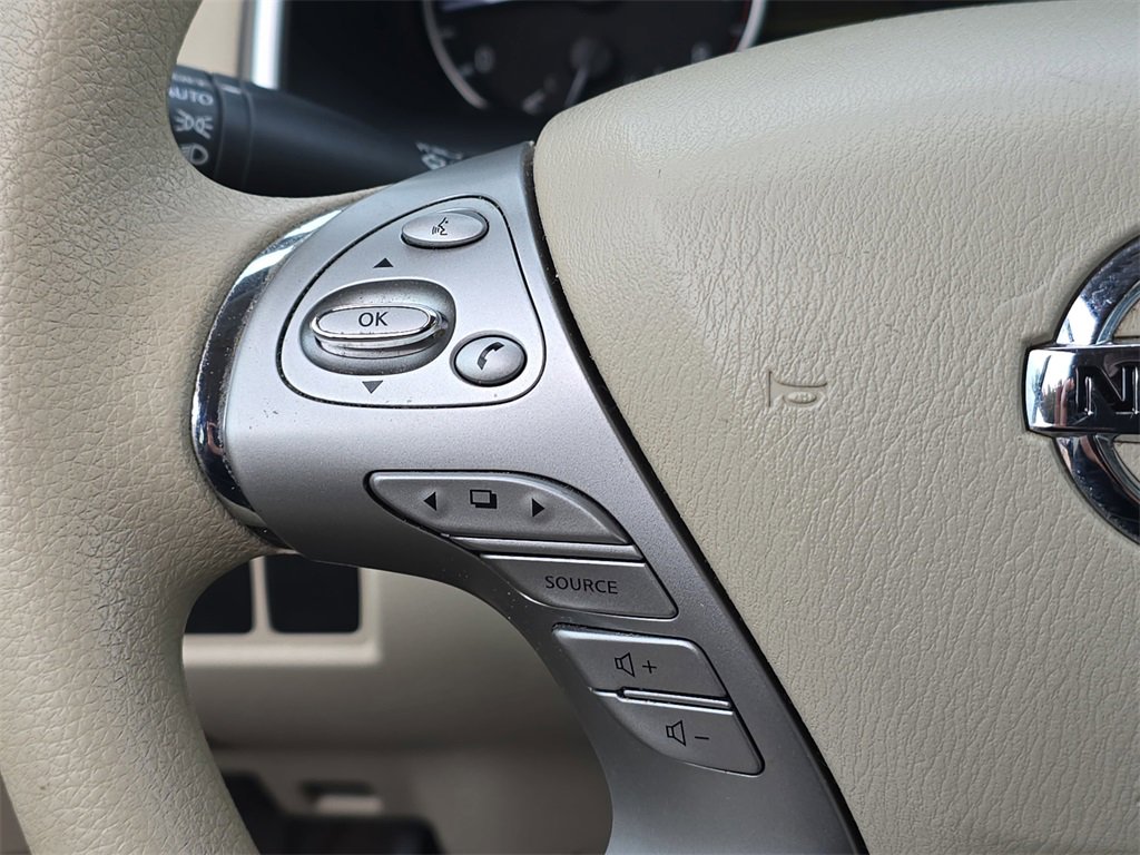 Used 2016 Nissan Murano S image 16