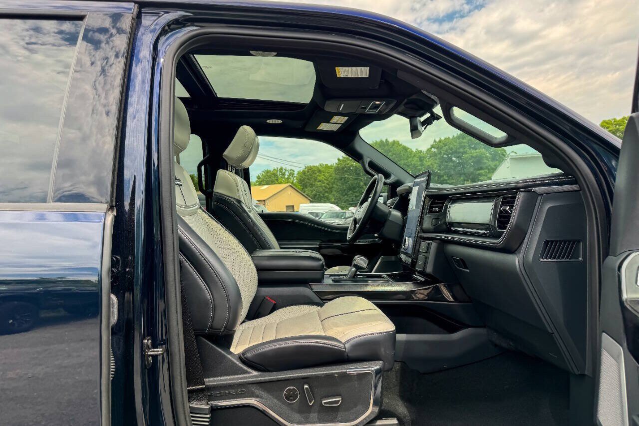 Used 2024 Ford F150 Lightning Platinum AWD/4WD image 14