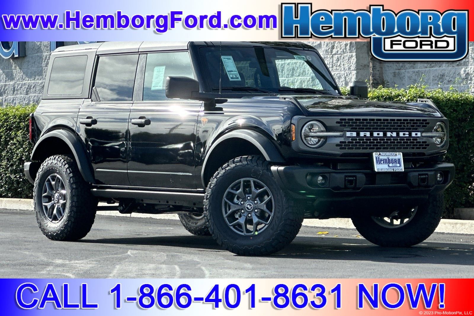 New 2025 Ford Bronco Badlands image 1